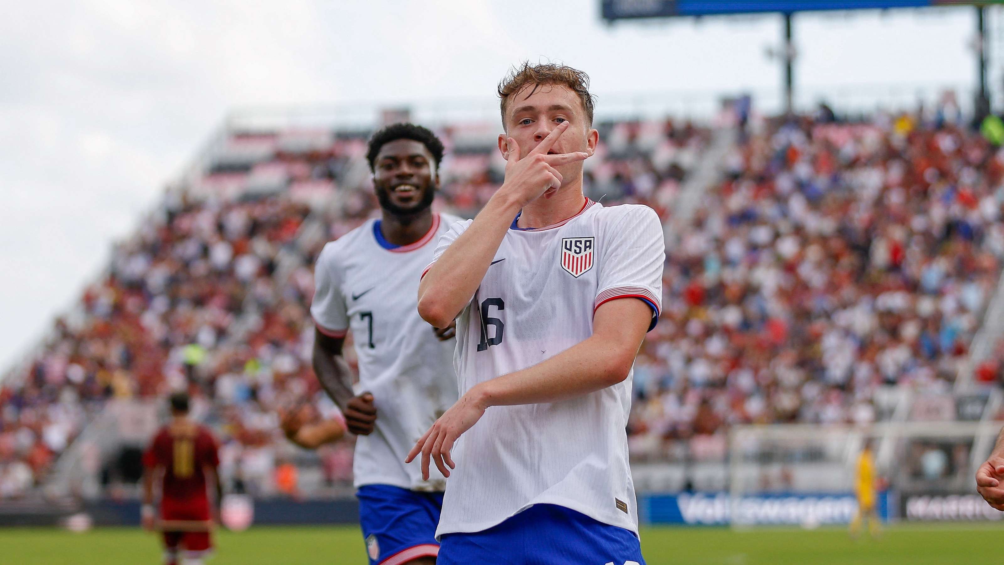 决于他如何 决于他如何