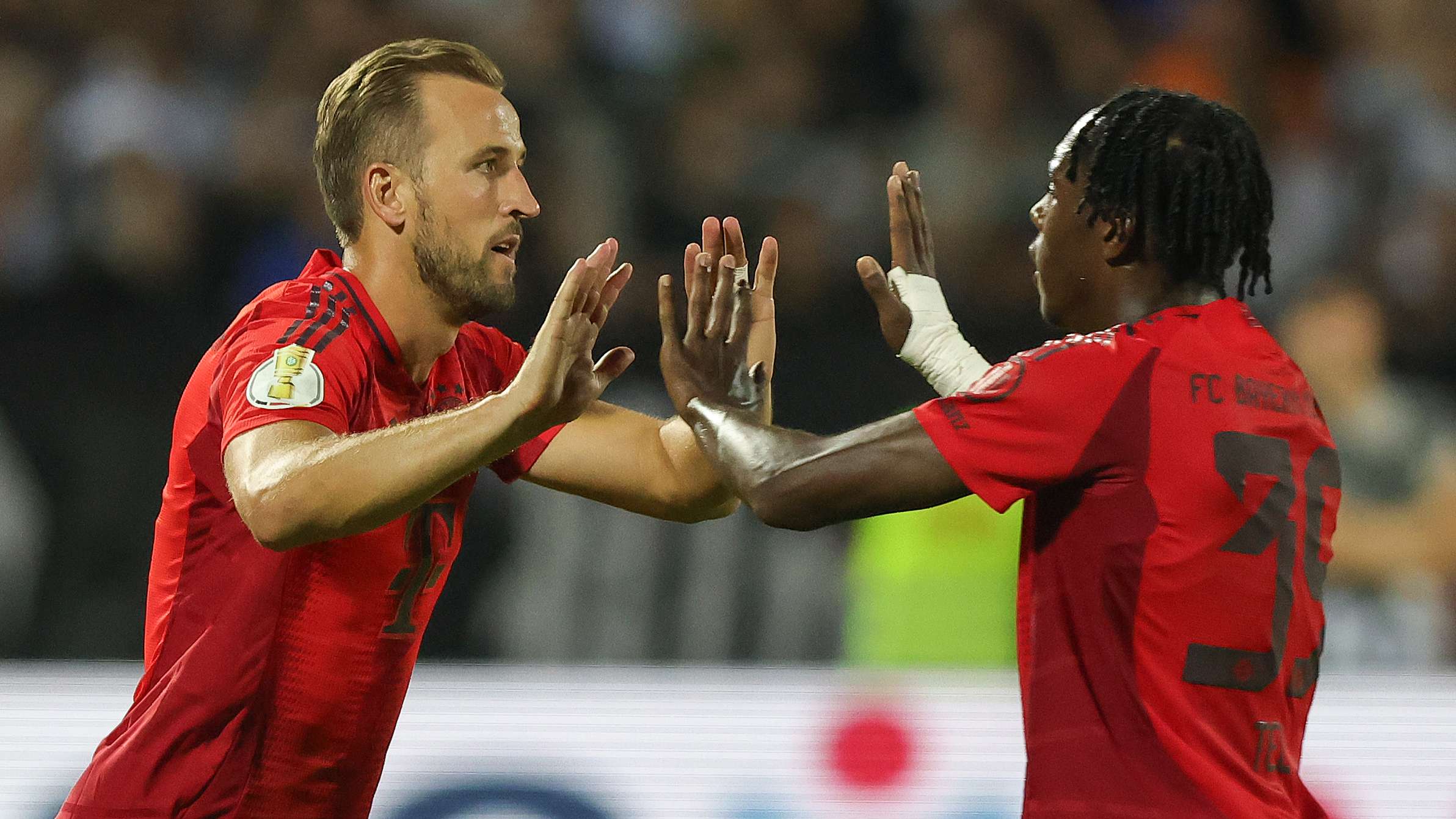 至通过社交 至通过社交